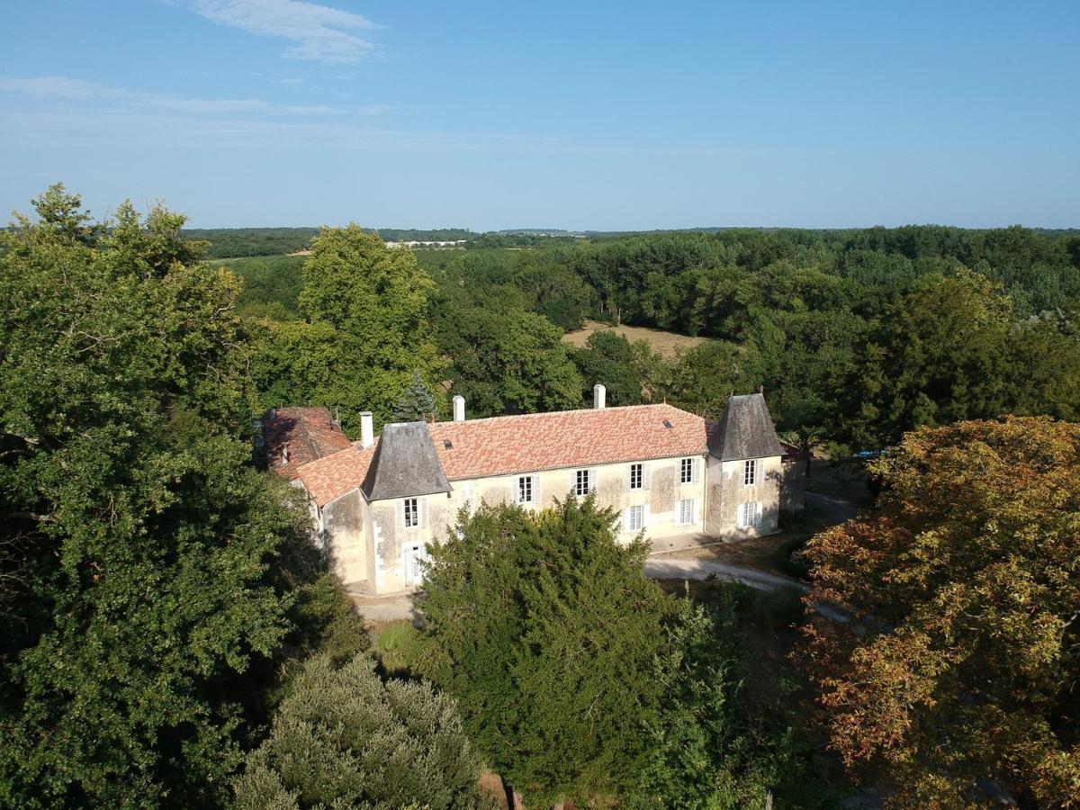 Domaine De Seugnac Bed & Breakfast Понс Екстериор снимка
