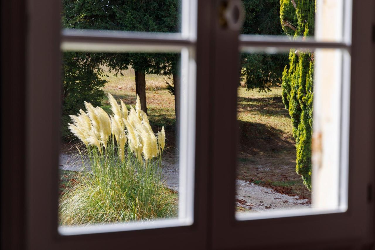 Domaine De Seugnac Bed & Breakfast Понс Екстериор снимка